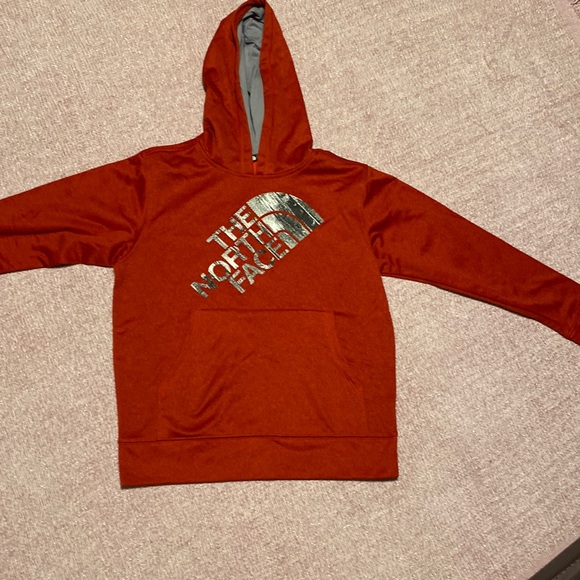 NWOT the north face boys shirt size M/M(10/12) - Picture 1 of 8
